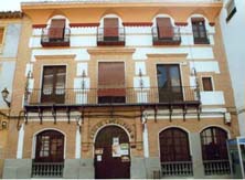 Fachada de la casa de Antonio Candeal.